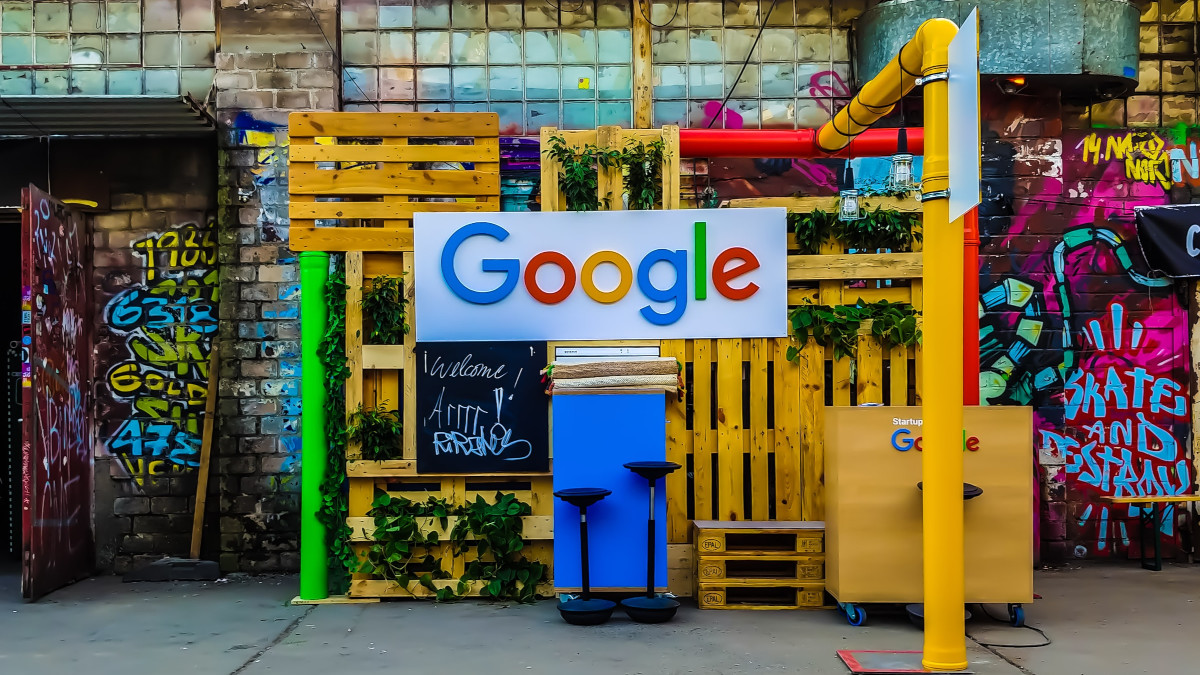 google sign with boxes